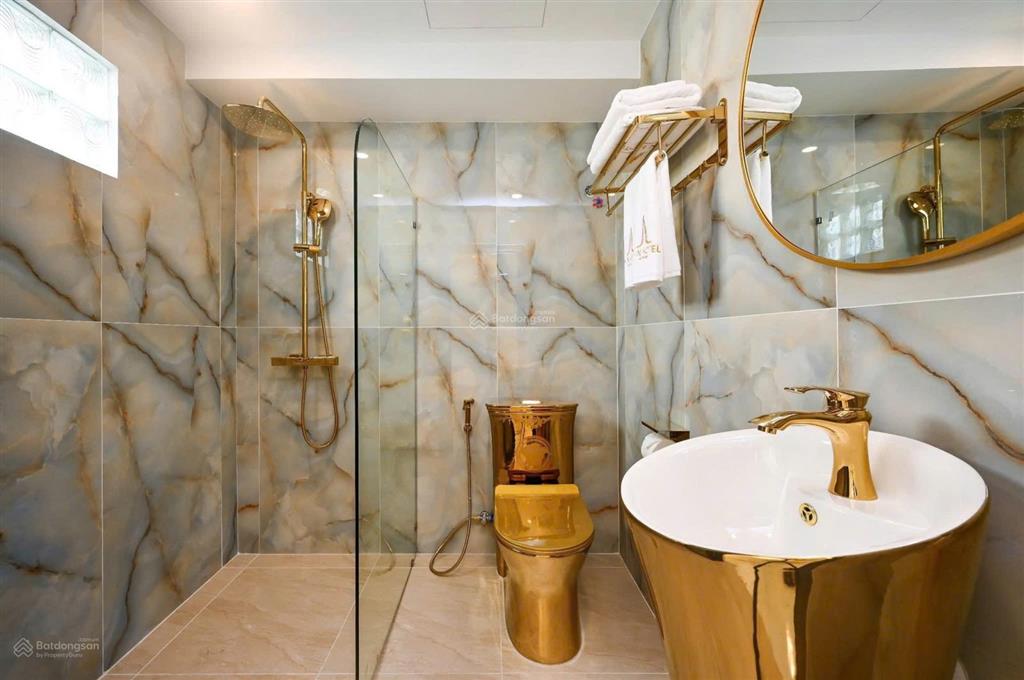 Cho thuê khách sạn 372 triệu, 2800m2 tại an dương vương, q5, hcm giá cực chất