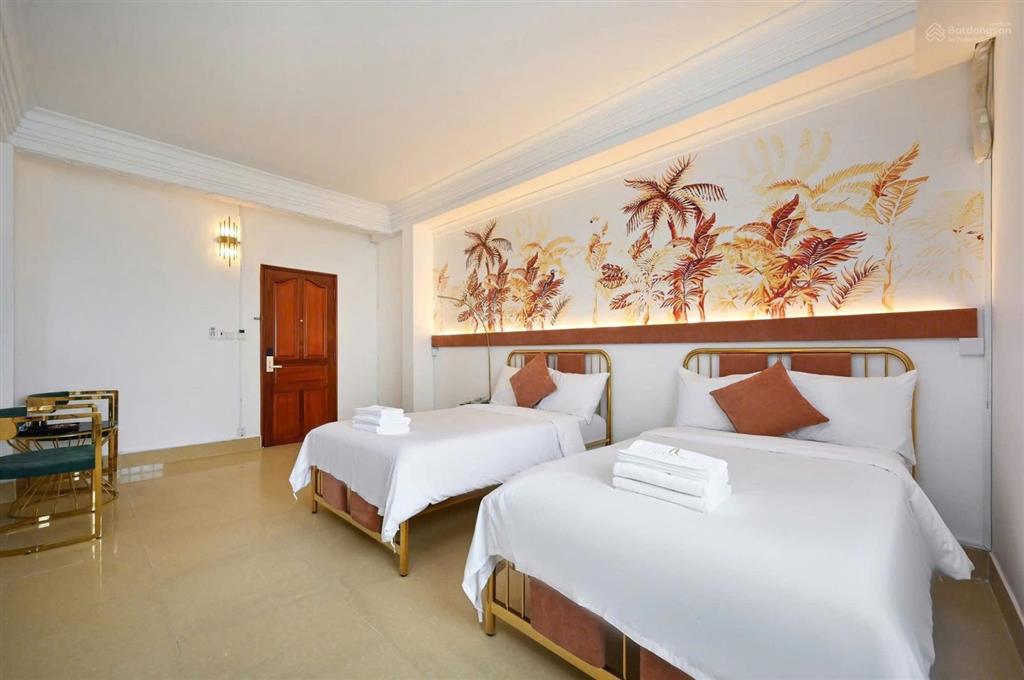 Cho thuê khách sạn 372 triệu, 2800m2 tại an dương vương, q5, hcm giá cực chất