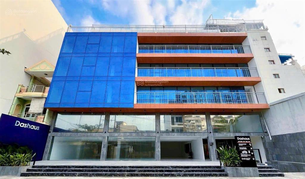 Cho thuê tòa nhà mặt tiền đường song hành quận 2 diện tích 800m²
