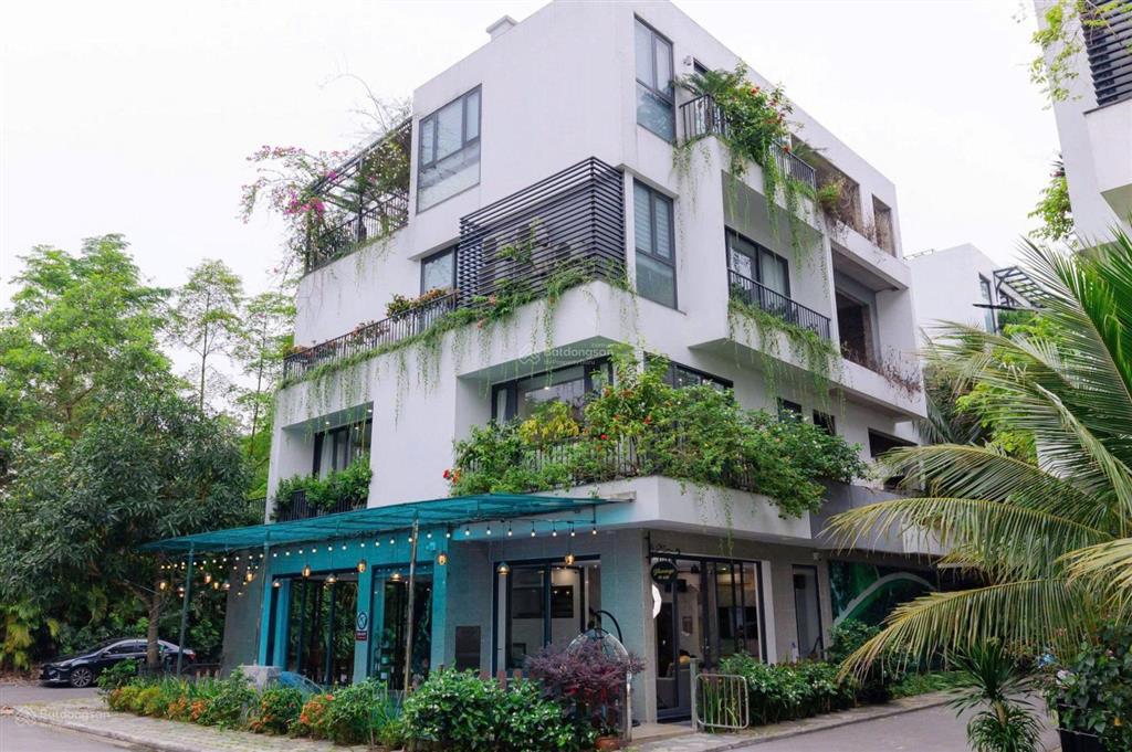 Cho thuê biệt thự góc 2 mặt tiền đường trần não quận 2, diện tích 800m2