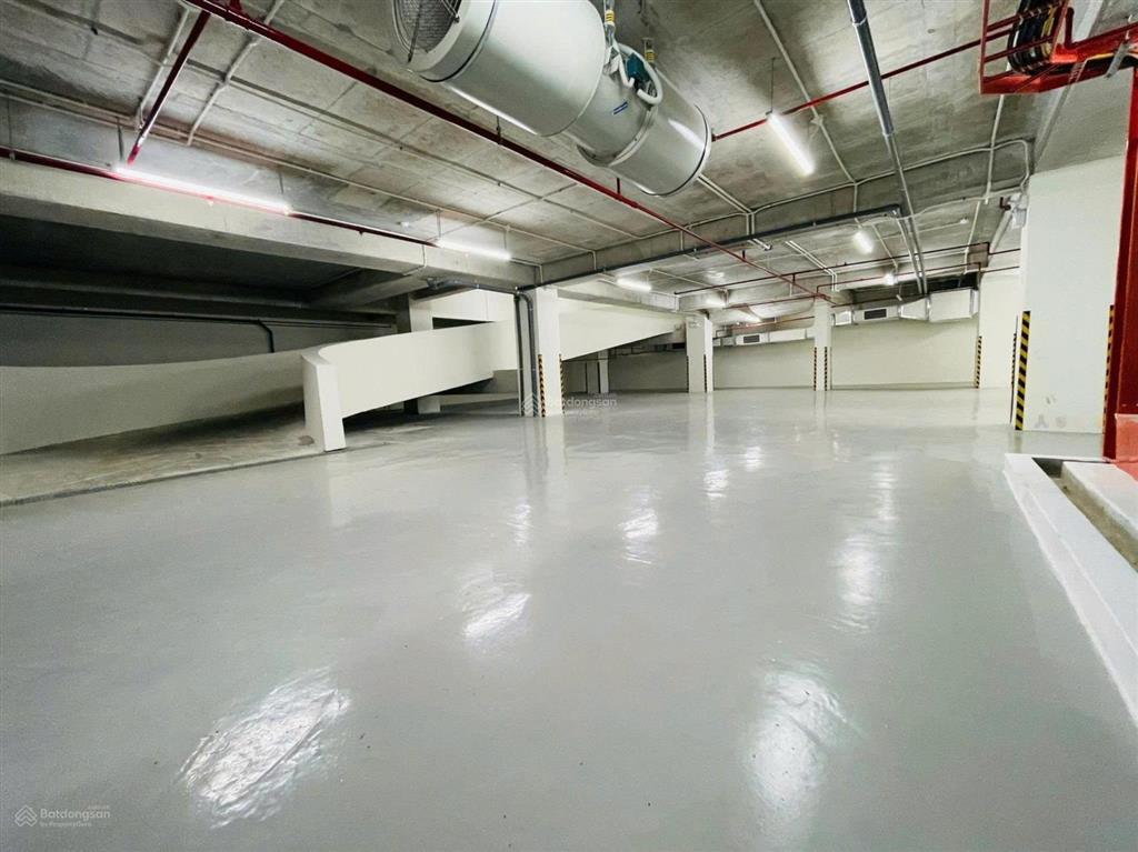 Cho thuê tòa nhà mặt tiền trần não diện tích sử dụng hơn 2200m2 quận 2