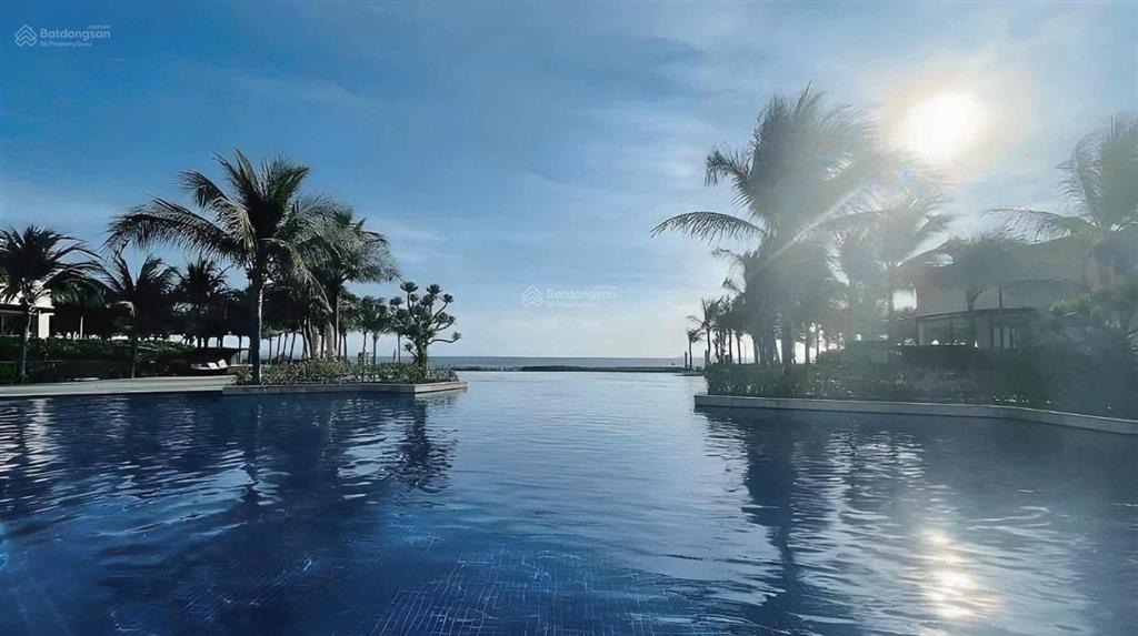 Bán lib tầng 04 view biển, gần thang và bếp giá 880tr bao giấy tờ, chìa khóa trao tay