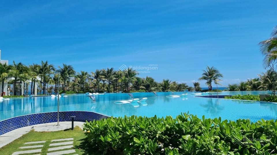 Cho thuê căn hộ lia tầng 9 view biển, full đồ dùng nấu ăn, tủ lạnh, cạnh bếp