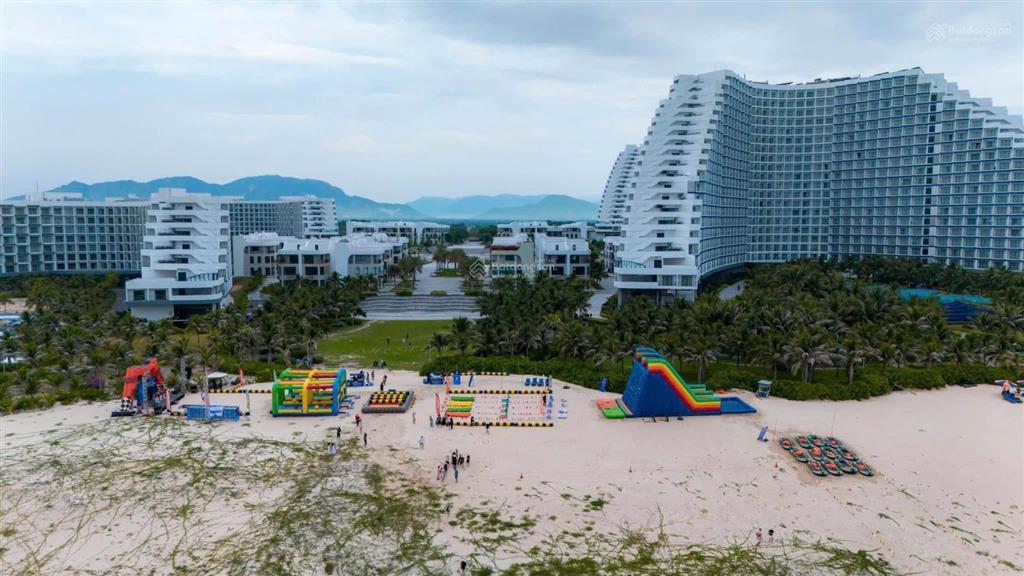 Tòa sea  sea tầng 7 view trực diện biển, hồ bơi giá 1,38 tỷ bao phí, gần thang, bếp