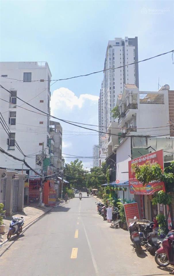 Bán nhà 3 tầng, dt 130 mét, đang có dòng tiền 25 triệu, mặt tiền đường lê thị chợ, giá 17 tỷ x