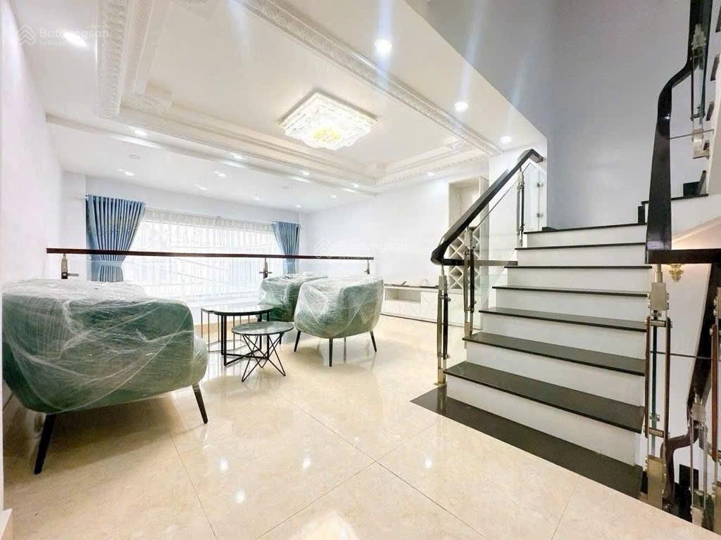 Bán nhà 5 tầng,xe hơi vào nhà, đường huỳnh tấn phát quận 7,dt 4,5m x 12m,khu dân trí, giá 7 tỷ x