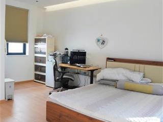Bán biệt thự khu dân cư bộ công an quận 7, dt 160 mét, full nội thất, xe hơi ngủ nhà, giá 18 tỷ x