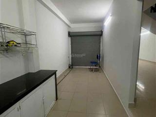 Bán gấp nhà mặt tiền đường nhựa, xe hơi vào nhà, dt 6x15, ngay nhà thi đấu đa năng, giá 12 tỷ x