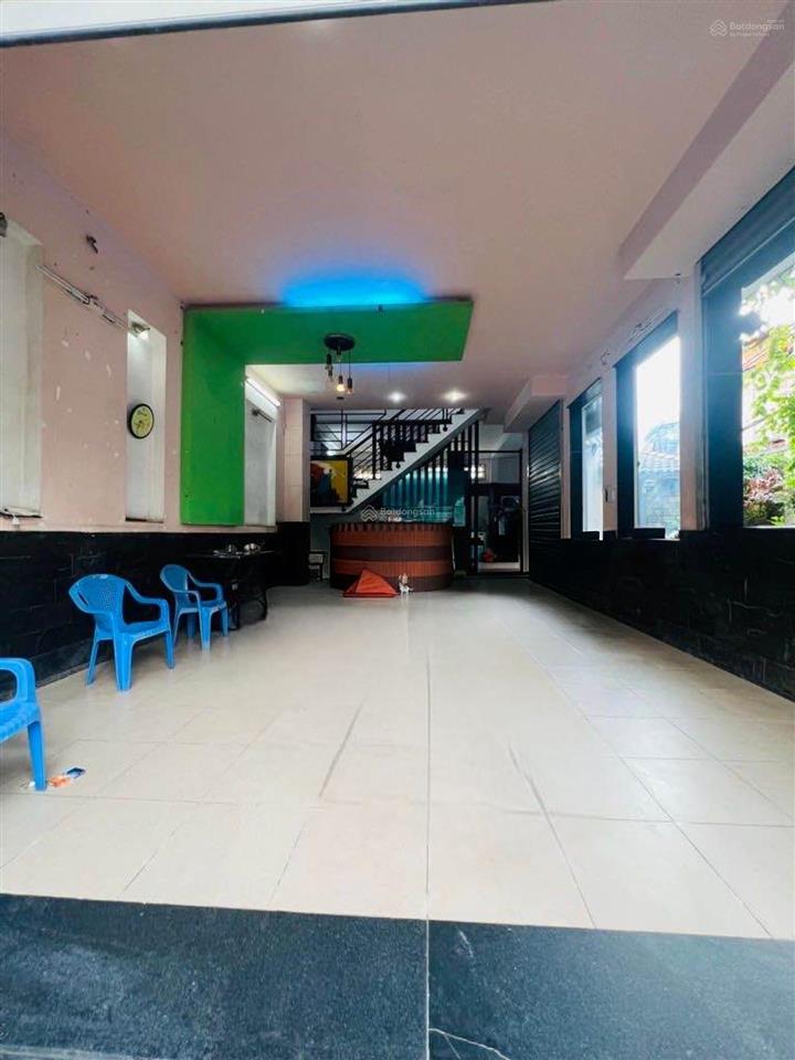 Bán biệt thự 3 tầng, lô góc 2 mặt tiền đường xe hơi vào nhà, đường lý phục man giá 11 tỷ x