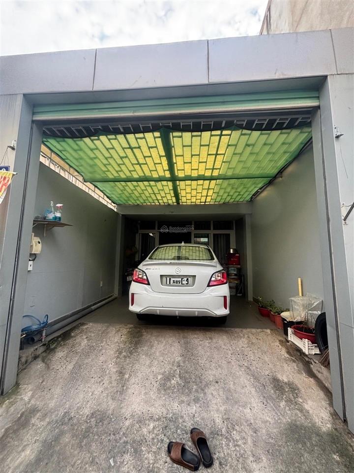 Bán nhà 1 tầng, đường bùi văn ba, xe hơi vào nhà, kinh doanh đa ngành nghề, giá 8,5 tỷ tl