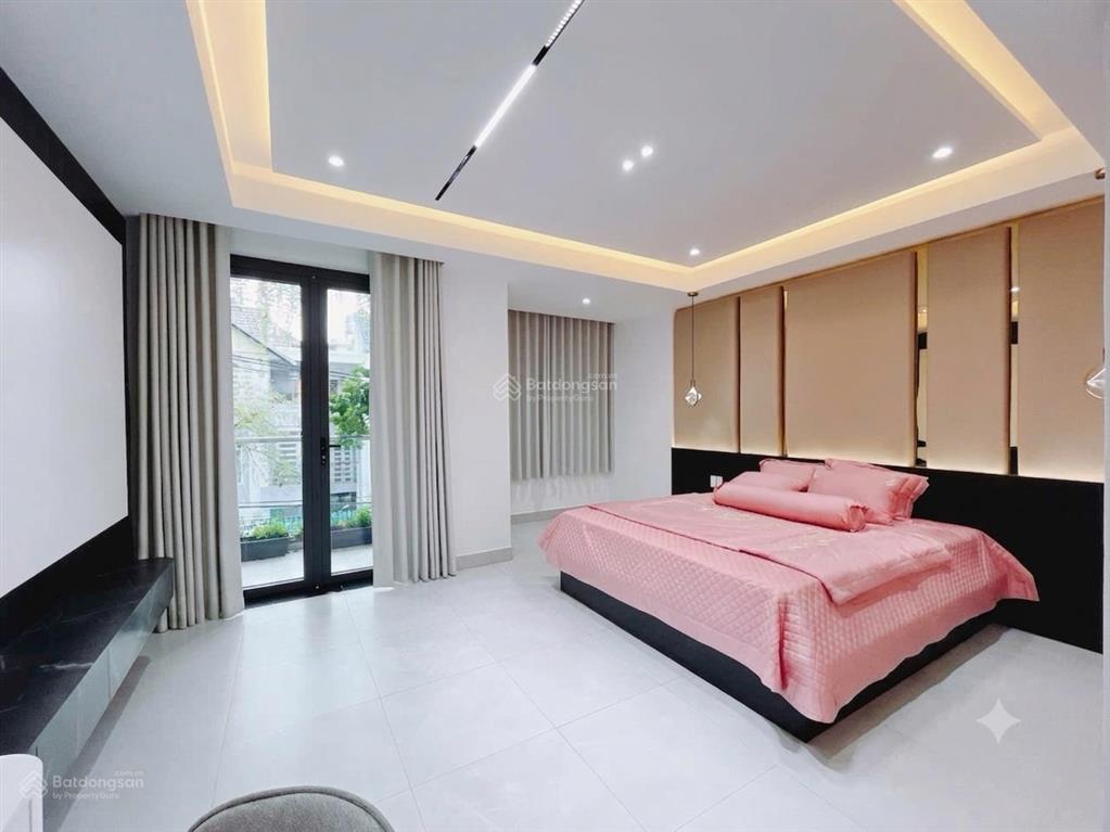 Bán nhà mặt tiền đường khu dân cư, kinh doanh hoặc mở văn phòng, full nội thất, giá 16 tỷ x