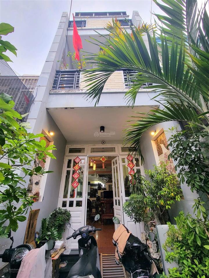 Bán nhà gần ngã tư phú nhuận, 75m2 cn đủ 4 tầng 4 phòng ngủ, chỉ 8.8 tỷ thương lượng