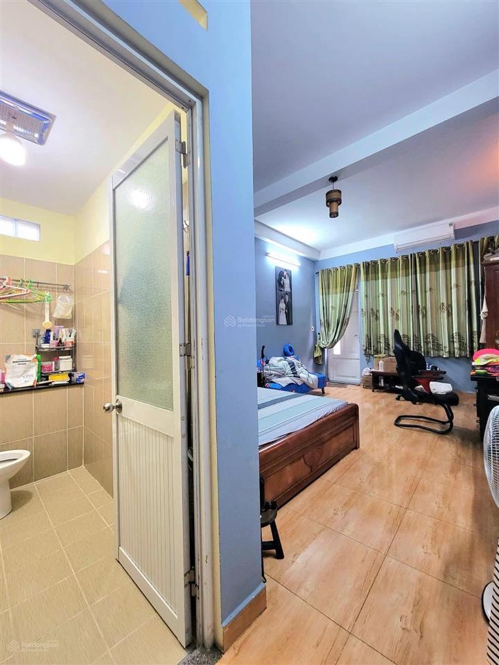 Bán nhà gần ngã tư phú nhuận, 75m2 cn đủ 4 tầng 4 phòng ngủ, chỉ 8.8 tỷ thương lượng