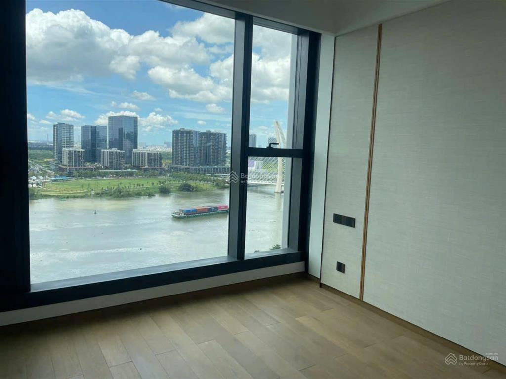 Bán căn góc 2pn grand marina saigon 92.61m², view sông & pháo hoa, full nội thất