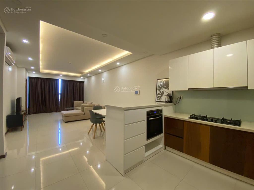 Thảo điền pearl 2pn! diện tích cực rộng  view trực diện sông sài gòn và landmark 81, đang trống