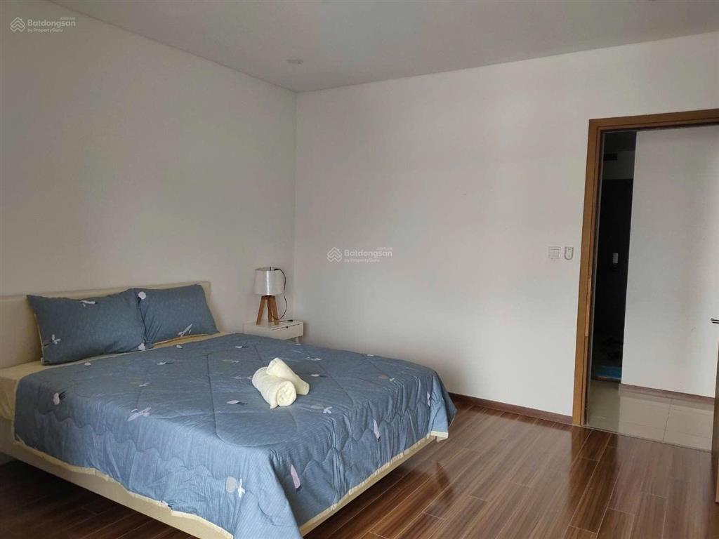 Thảo điền pearl 2pn! diện tích cực rộng  view trực diện sông sài gòn và landmark 81, đang trống