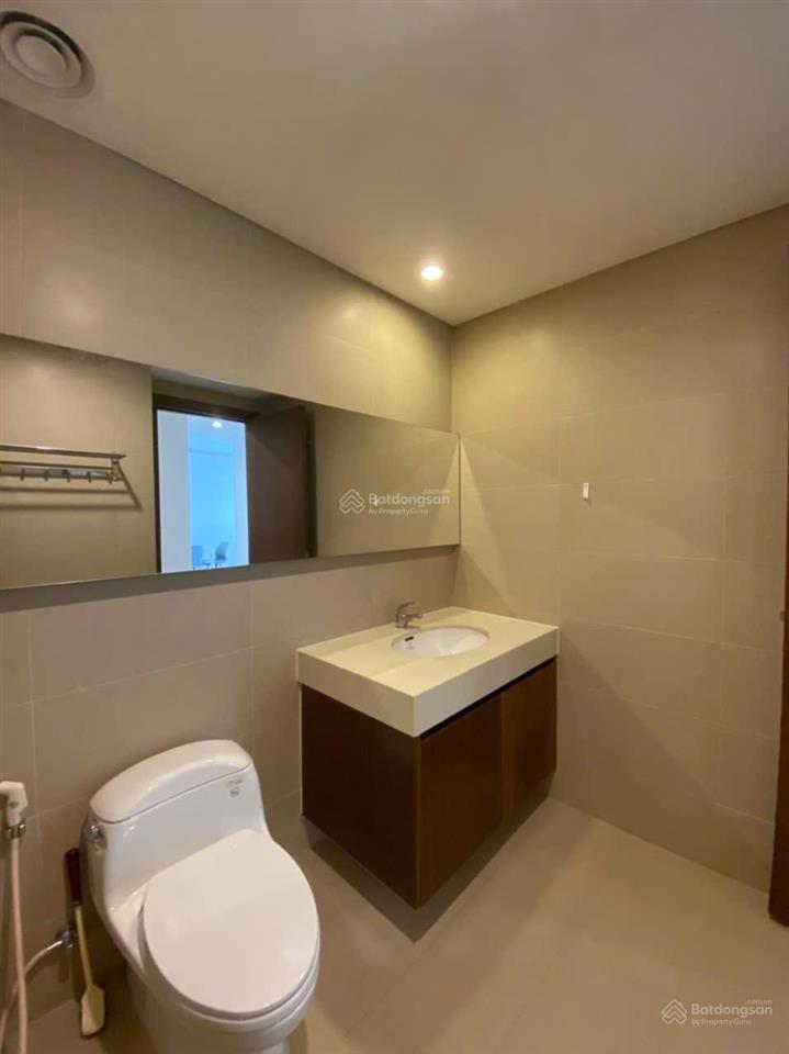 Thảo điền pearl 2pn! diện tích cực rộng  view trực diện sông sài gòn và landmark 81, đang trống