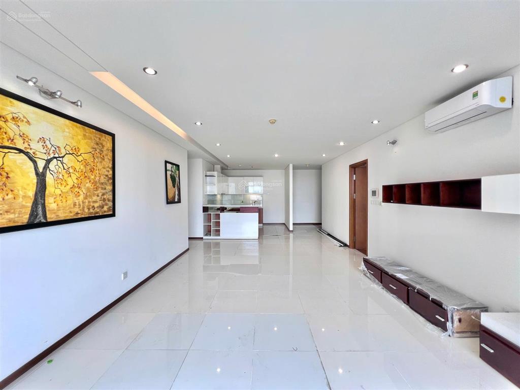 Cho thuê thảo điền pearl 3pn! tầng cao  view trực diện sông sài gòn và landmark. nội thất cơ bản
