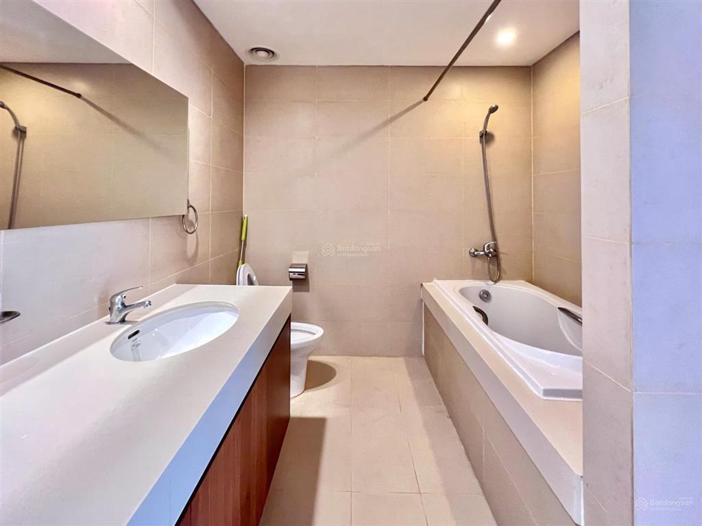 Cho thuê thảo điền pearl 3pn! tầng cao  view trực diện sông sài gòn và landmark. nội thất cơ bản