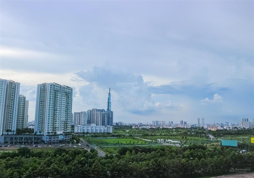 Cho thuê sarina 2pn! tầng 8  view về landmark 81. nội thất đầy đủ như hình, đang trống