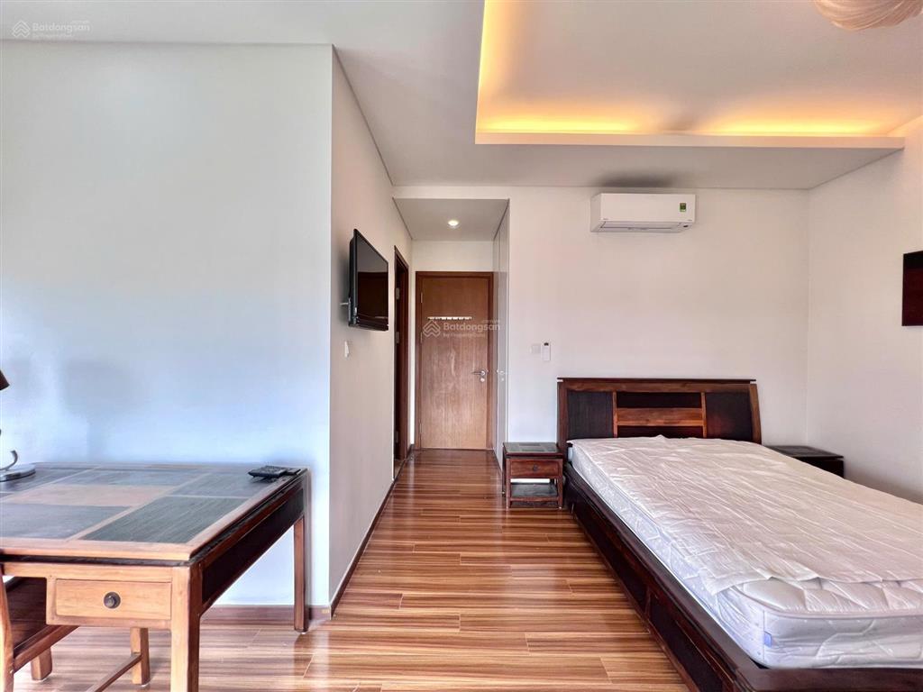Bán thảo điền pearl với 2pn! sổ hồng, tầng cao  căn góc với tầm nhìn thoáng mát. nội thất đầy đủ