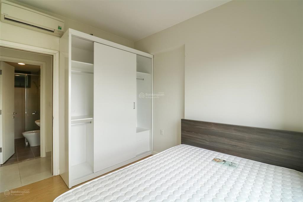 Bán masteri thảo điền với 2 phòng ngủ. nội thất đầy đủ  view hồ bơi. người nước ngoài mua được