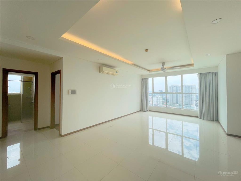 Thảo điền pearl với 3 phòng ngủ. nội thất cơ bản tự do thiết kế. tầng cao với tầm nhìn thoáng