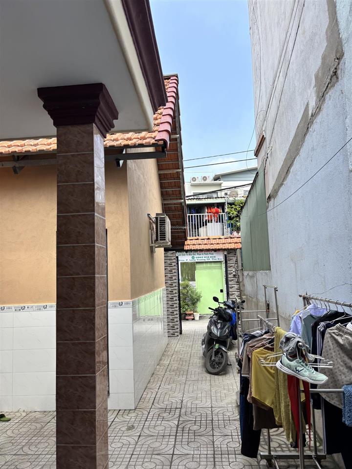 Bán nr tại võ văn hát, 7,9 tỷ, 130m2, 3pn, 2wc, chính chủ siêu hot