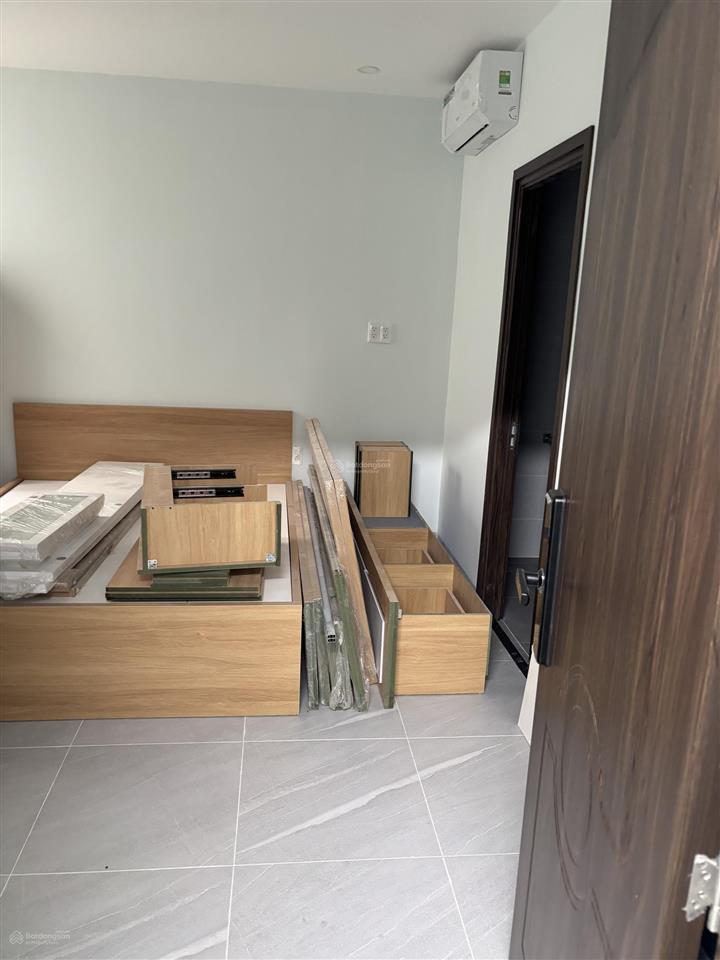 Bán nr tại bưng ông thoàn, 14 tỷ, 150m2, 8pn, 8wc, 3 tầng đẹp xuất sắc