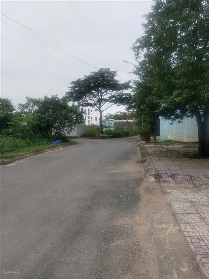 Bán đất tại bưng ông thoàn, 7,5 tỷ, 123m², giá ưu đãi nổi bật!