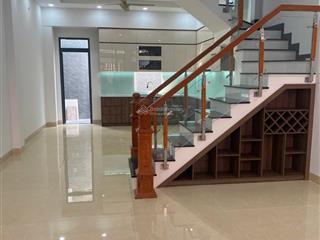 Nhà khu biệt thự siêu đẹp bảo vệ 24/24 an ninh văn minh, đầy đủ tiện ích nguyễn duy trinh sát quận