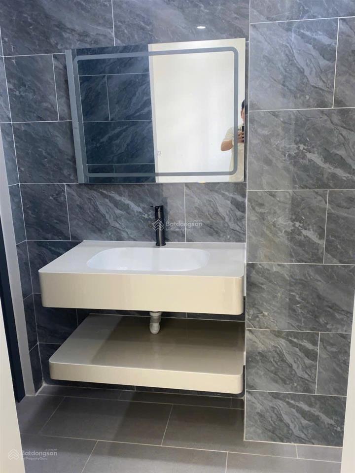 Nhà khu biệt thự siêu đẹp bảo vệ 24/24 an ninh văn minh, đầy đủ tiện ích nguyễn duy trinh sát quận