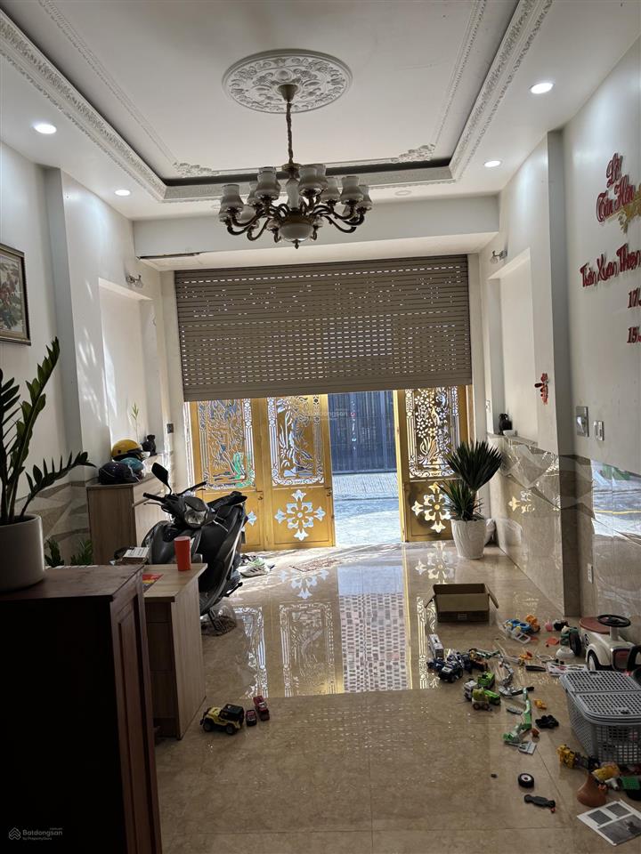 Nhà đẹp đường liên phường quận 9 giáp quận 2 vị trí đắc địa. giá tốt đầu tư.