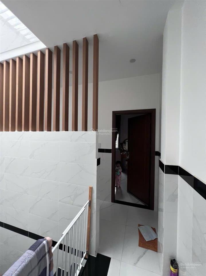 Nhà đẹp nguyên căn hẻm 68 bưng ông thoàn quận 9 cho thuê giá rẻ vị trí đẹp sát quận 2
