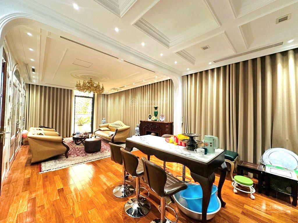 Bt việt kiều châu âu nguyễn văn lộc, view chung cư, kinh doanh, 160m  3tầnggiá 64tỷ 0962 797 ***