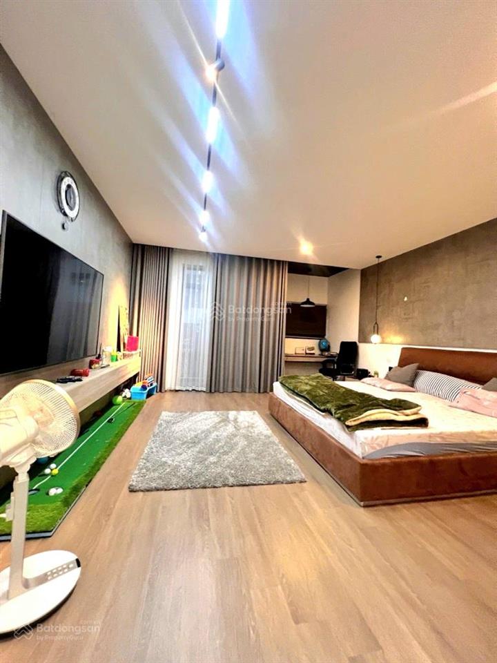 Chính chủ cần bán gấp lk galaxy vạn phúc, thang máy, kinh doanh 90m6 tầng chỉ 36tỷ. 0962 797 ***