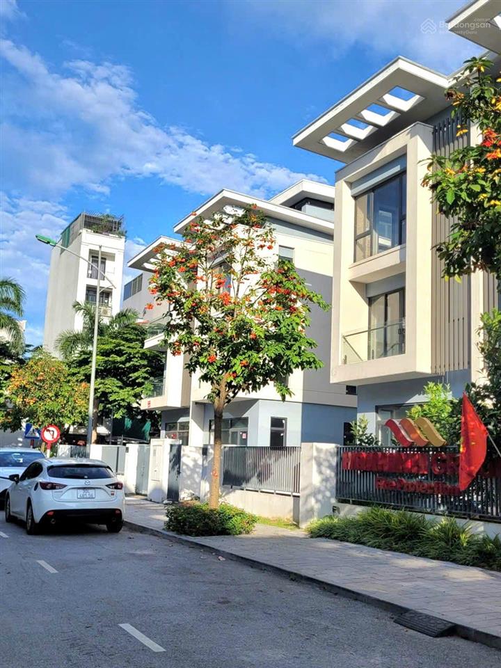Bán biệt thự an quý villa dương nội  lô góc, 207m 4tầng mặt tiền 9m chỉ 38.5 tỷ  0962 797 ***