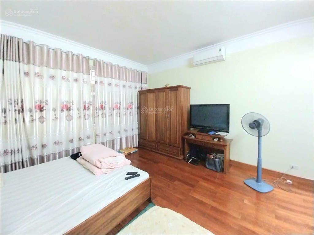 Bán gấp nhà đẹp liền kề làng việt kiều châu âu  mỗ lao, đường 3 ô tô tránh  79m  4 tầng  23 tỷ.