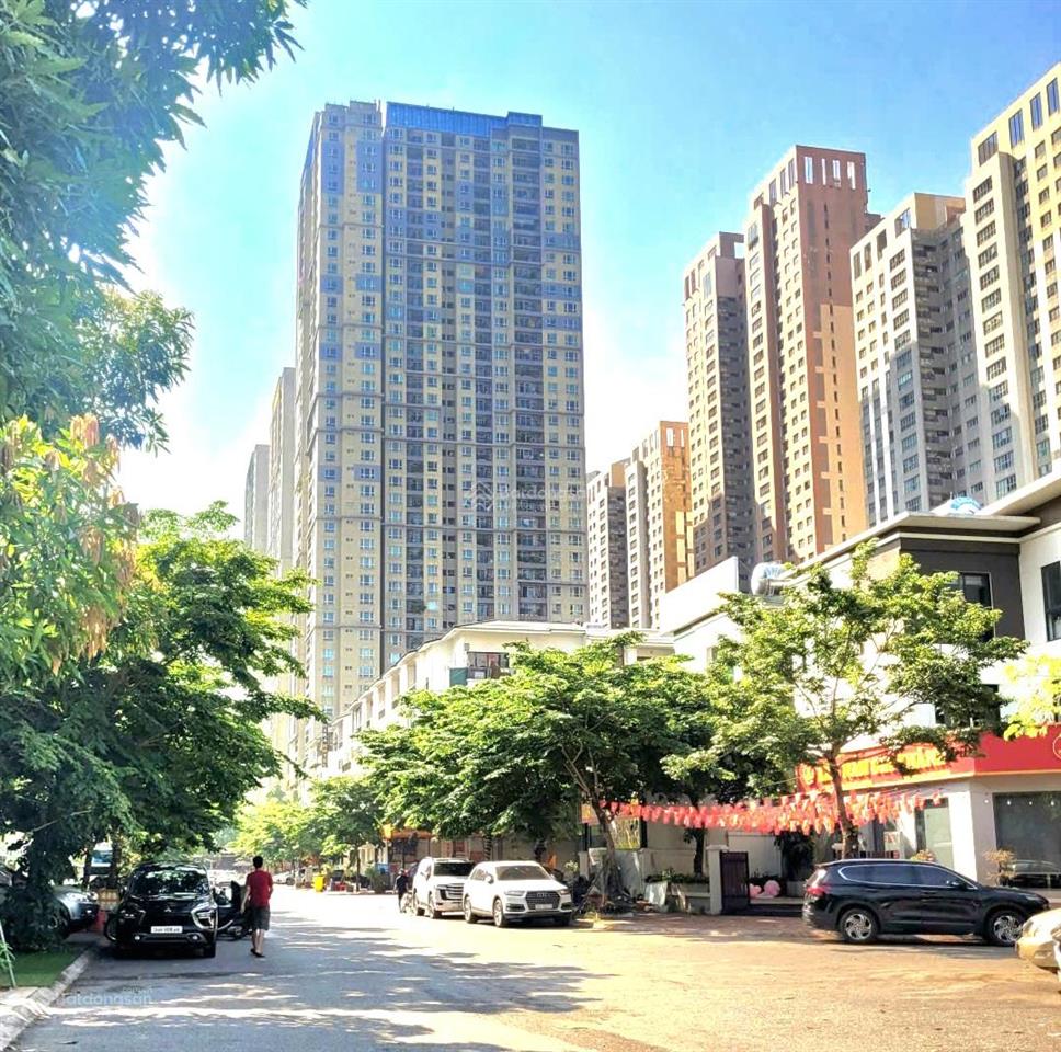Lk hoàng thành  villas mỗ lao kinh doanh thang máy thông sàn 160m  7 tầng 0962 797 ***