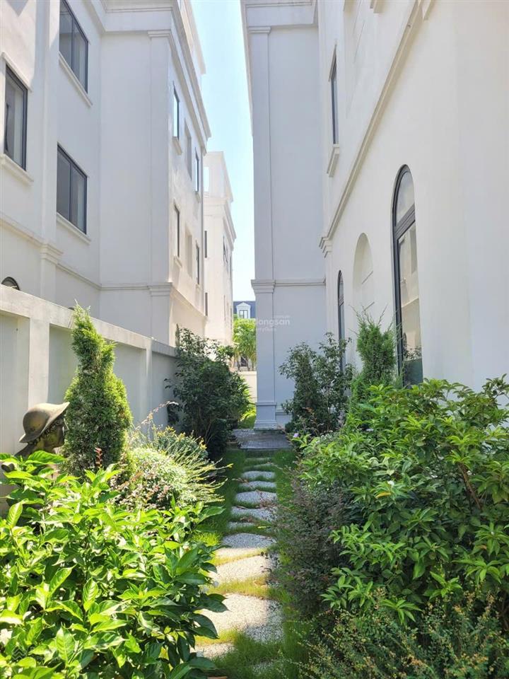 Bán biệt thự solasta mansion dương nội  nhà thô  ô chờ thang máy  215m  36 tỷ 0962 797 ***