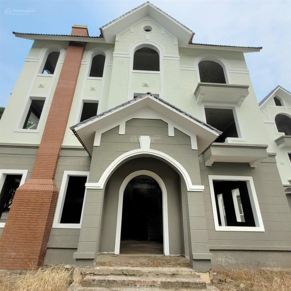 Bán biệt thự sân vườn gleximco lê trọng tấn 250m mặt tiền 12m view vườn hoa30 tỷ 0962 797 ***