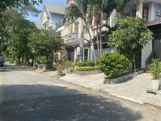 Bán lô đất biệt thự, ngay công viên, kdc ấp 5 phong phú