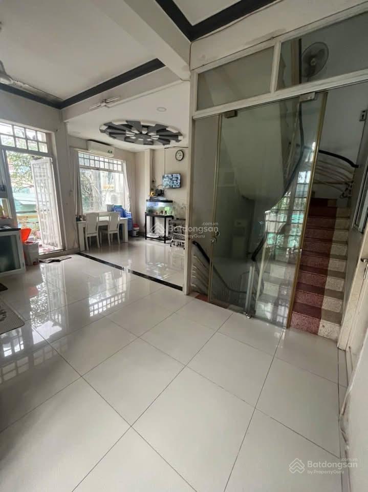 Bán nhà góc 2mt kdc bình hưng, ngay bến xe q8, dt 6x11m, 3.5 tấm