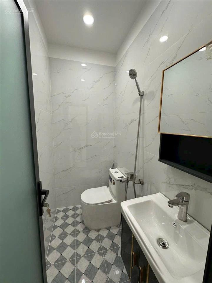 Bán nhà mặt tiền 149 tạ quang bửu p3 q8