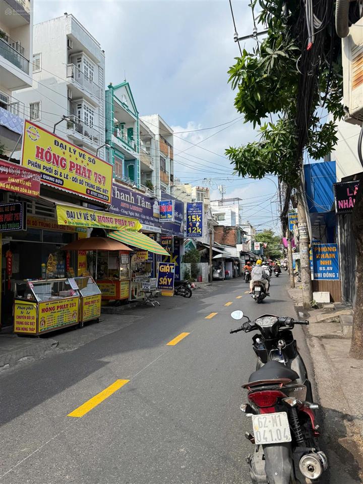 Bán nhà mt đường tạ quang bửu p2 q8, dt 3.9x16m, trệt + lầu