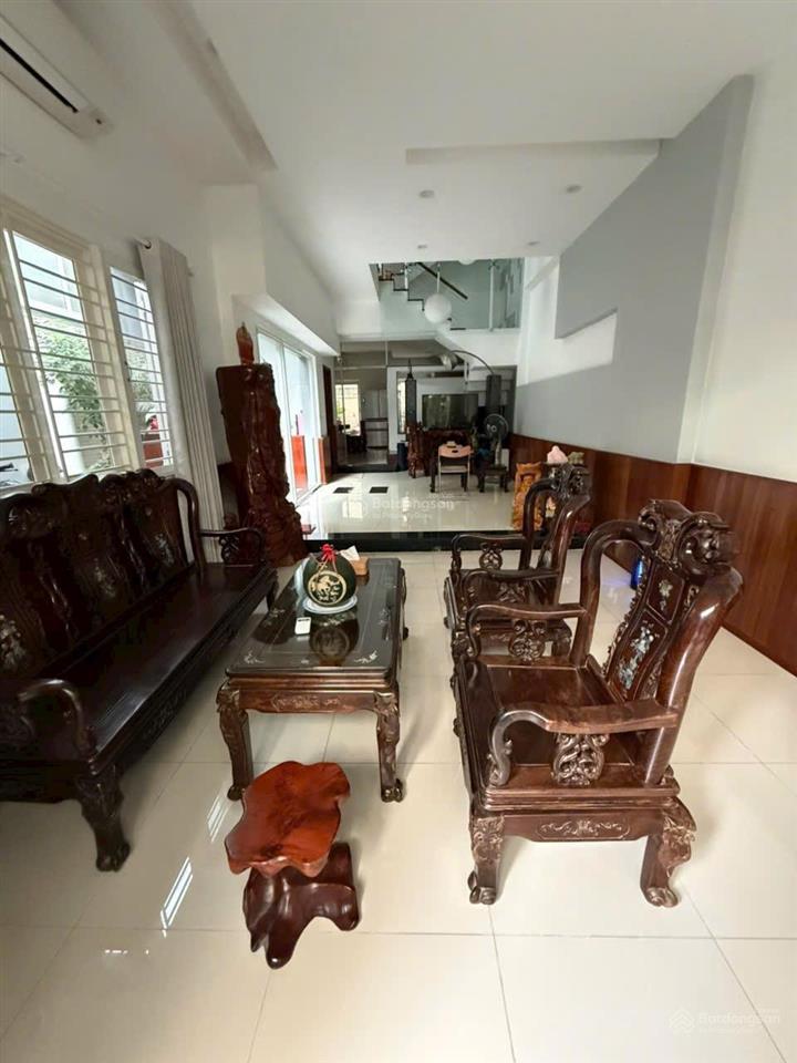 Bán biệt thự 6x20m, 3 lầu, kdc cao lổ p4 q8