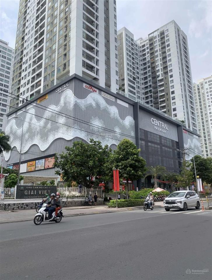 Bán lô đất, dt 4,5m x 20m, mặt tiền tạ quang bửu p4 q8
