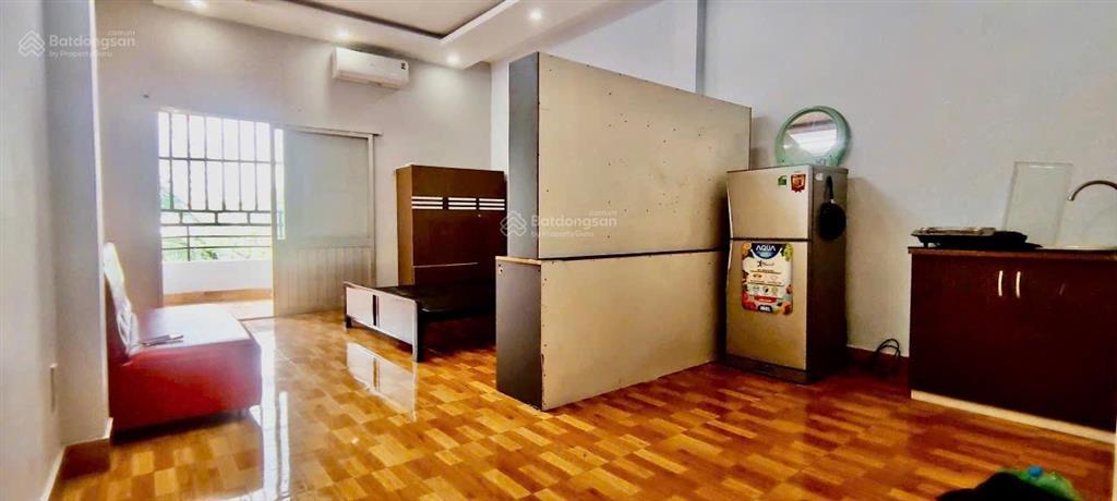 Bán nhà mt đường 320 bông sao p5 q8, đối diện công viên, dt 4x16m, 3.5 tấm