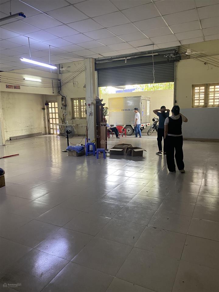 Bán nhà kho mt dương bạch mai p5 q8, dt 12.5x24m (301m2)