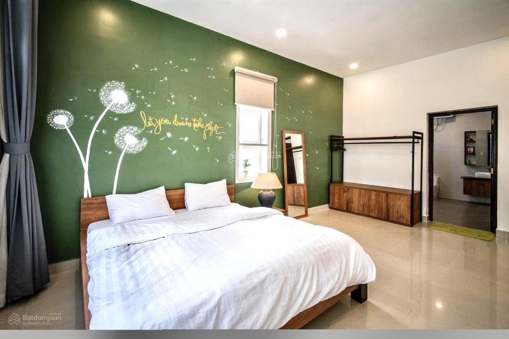 Villa góc 2 mặt tiền  ngay đại học đà lạt  cách hồ 5 phút lái xe